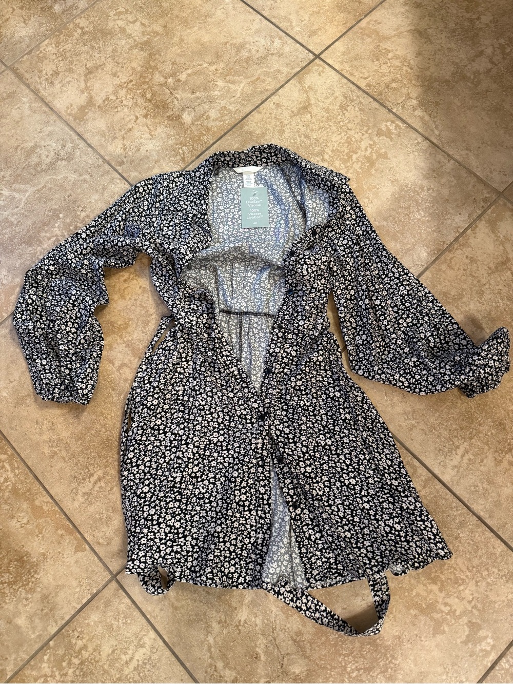 NWT H&Black Ditsy Floral Wrap Dress